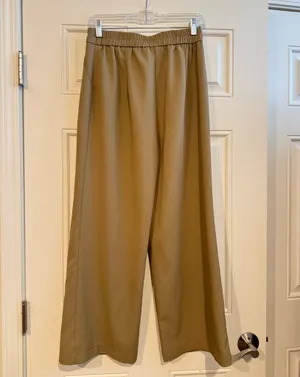 Women’s Dress Pants Tan Size M thumbnail 2