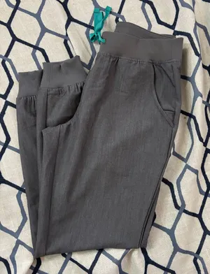 Figs Zamora Jogger Scrub Pant in Graphite size small regular NWOT thumbnail 1