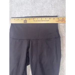 black lululemon cropped leggings size 4 thumbnail 6