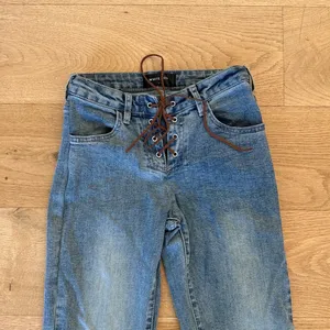 White Fox Low Rise Flare Jeans Original Trendsetter Brown Tie Size S in Blue thumbnail 2
