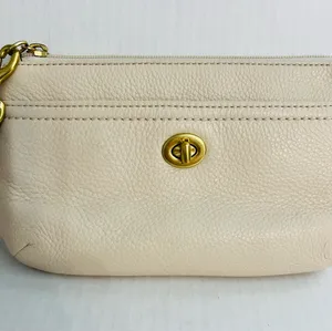 Coach Park Leather Beige Wristlet Clutch with Gold Accents F49472 thumbnail 2