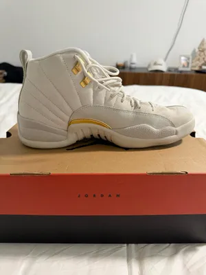 Air Jordan 12 Retro thumbnail 2