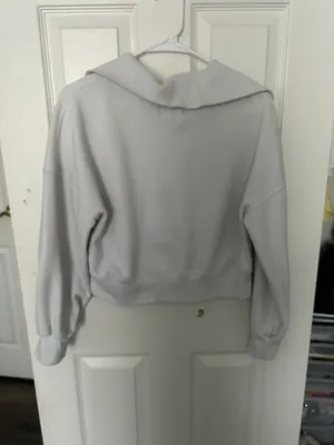 Abercrombie sweatshirt thumbnail 3