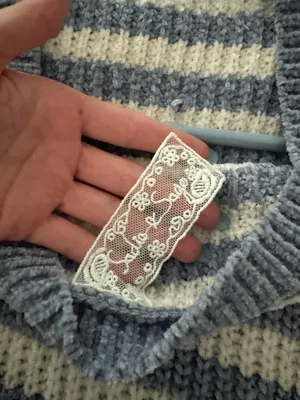 Blue and white cropped sweater thumbnail 2