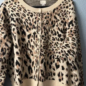 A new day Leopard Print Women's Sweater size Large thumbnail 5
