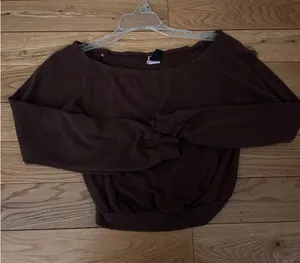 Windsor Off-The-Shoulder Long Sleeve Top thumbnail 1