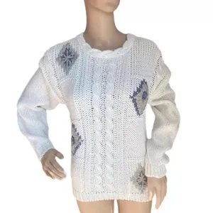 VINTAGE 80s SHENANIGANS Women’s White Sweater Hand Knitted Flower Design Small thumbnail 2