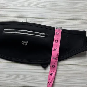 Forever 21 Active Pocket Belt Waist Bag Phone Outdoor Pouch with Buckle Closure thumbnail 2