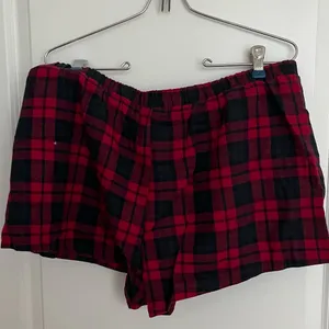 NEW Altar’d State Holiday Red Flannel Pajama Bottoms Size XXL NWT thumbnail 3