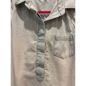 J.Crew Womens Sleeveless Chambray Popover Shirt Light Wash Blue‎ Cotton 14 Denim thumbnail 4