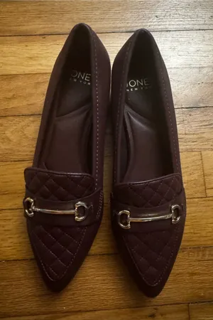 Jones New York Women’s Pointed Toe Quilted Loafers thumbnail 1