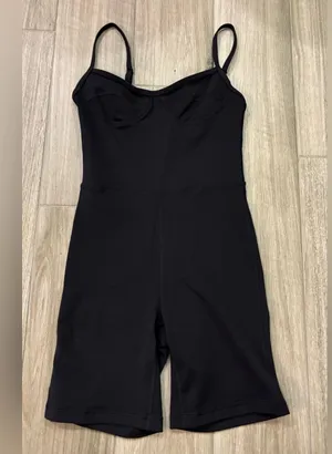 aritzia wilfred free onesie / romper thumbnail 1