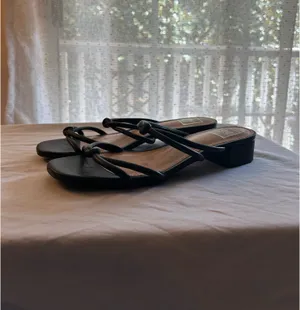 DV Dolce Vita Black Knot Strap Block Heel Sandals Size 8.5 thumbnail 3