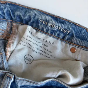American Eagle '90s Bootcut Jean Faded Indigo Split Hem Y2K Streetwear‎ Size 4 thumbnail 9