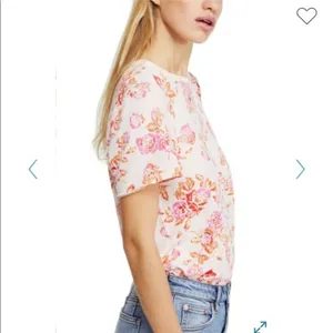 ✨HP✨NWOT✨Free People Tourist T-Shirt Pink Floral Blush✨ thumbnail 5
