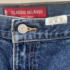 Levi’s Classic Relaxed 550 jeans size 20 women’s short retro 90’s thumbnail 3