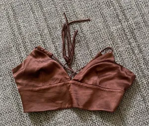 Zara medium crop top‎ thumbnail 1
