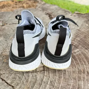Nike Epic React Flyknit 2 White Black Oreo women Size 8.5 Running Sheos thumbnail 3