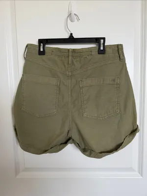American Eagle Baggy Mom Short Size 6 thumbnail 3