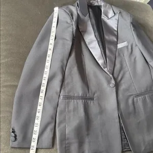 Women’s Gray Slim Fit 3 Piece Formal Tuxedo Suit Satin Peak Lapel Size XL NWT thumbnail 6