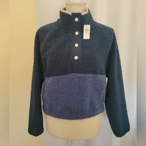 Old Navy NWT Long-Sleeve Oversized Two-Tone Sherpa Sweatshirt for Women thumbnail 7