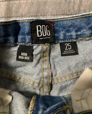 Urban Outfitters BDG High Rise Mom Shorts thumbnail 3