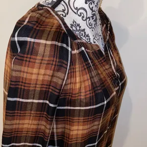 NWT!!Beach Lunch Lounge Madison Plaid Button Down Shirt Size Small 100% Rayon thumbnail 9