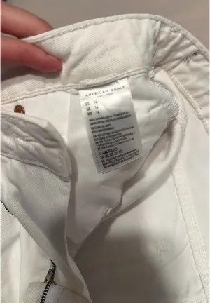 American eagle size 14 white denim shorts  thumbnail 3