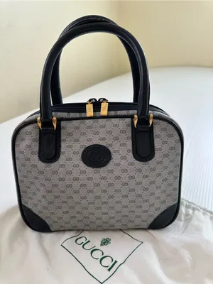 Authenticated Vintage Gucci Micro GG Logo Bowling Bag Navy Top Handle thumbnail 2