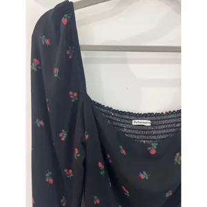 Reformation Pinto Black Long-Sleeve Rose Print Square-Neck Top Sz 10 thumbnail 3
