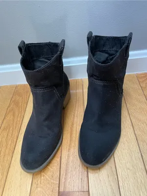 Merona Black Suede Ankle Booties with Low Block Heel thumbnail 3