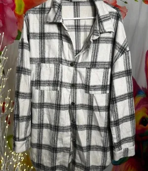 254. Pretty Garden. white + black plaid button thumbnail 1