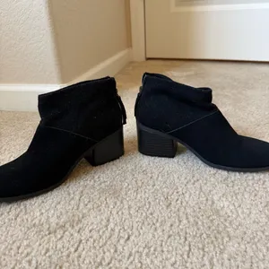 TOMS Black Suede Ankle Booties | Chunky Heel | Women’s 7.5 thumbnail 3