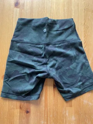 Lululemon Align Shorts thumbnail 2