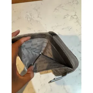 Michael Kors Hamilton Quilt zip-around wallet metallic pewter leather quilted thumbnail 9