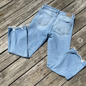 Buckle Light Blue Cropped Ankle Jeans thumbnail 7