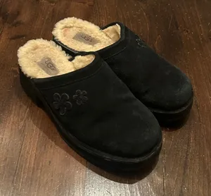 UGG Clog Mule Black Suede 9 Shearling Platform‎ Floral S/N 5304 Chunky Y2K Retro thumbnail 1