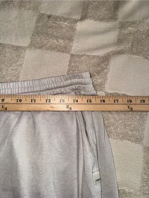 Vuori Light‎ Gray Performance Joggers size M thumbnail 3