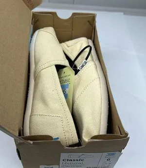 Toms Classic in Natural Canvas thumbnail 1