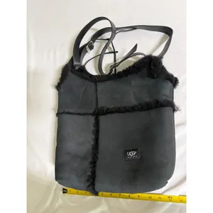 UGG Australia Black Suede Shearling Crossbody Bag Leather Strap Hobo thumbnail 8