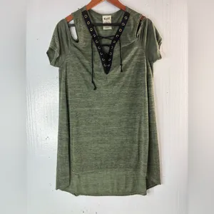 Vocal L Lace Up Studded Cold Shoulder Tunic Top thumbnail 9