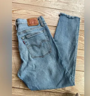 Levi’s wedgie skinny button fly jeans size 28 thumbnail 4