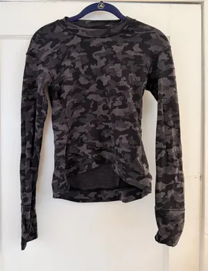 Lululemon Camo Long Sleeve thumbnail 1