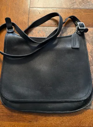 Vintage Coach Crossbody Leather Black thumbnail 1