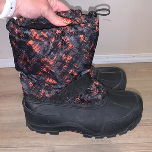 3M Thinsulate insulation womans 7 snow boots Black thumbnail 3