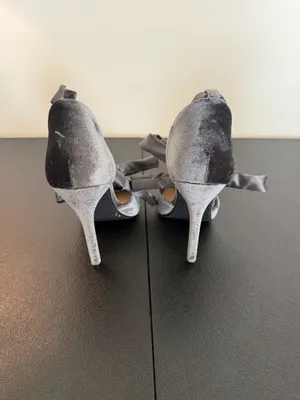 JustFab Cosette Grey Velvet Ribbon Tie Stiletto Heels Pumps Size US 8 thumbnail 4