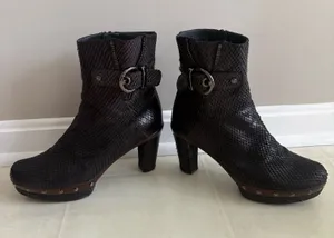 Stuart Weitzman Boots Size 8 thumbnail 1