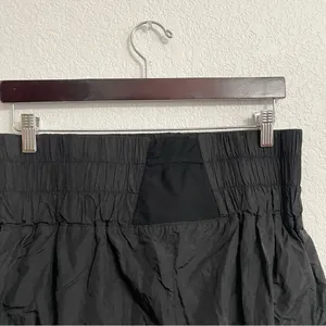 Free People Movement Womens Shorts Black High Waist Wide Band Lined Size XL thumbnail 4