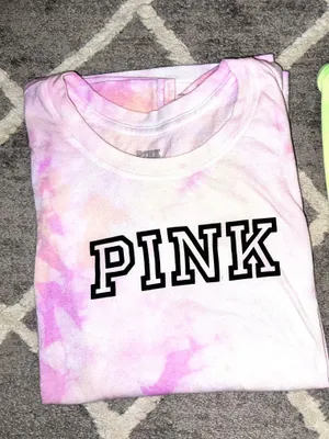 PINK - Victoria's Secret T-shirt thumbnail 2