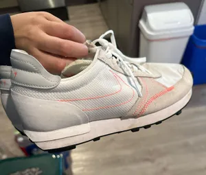 nike shoes  thumbnail 2